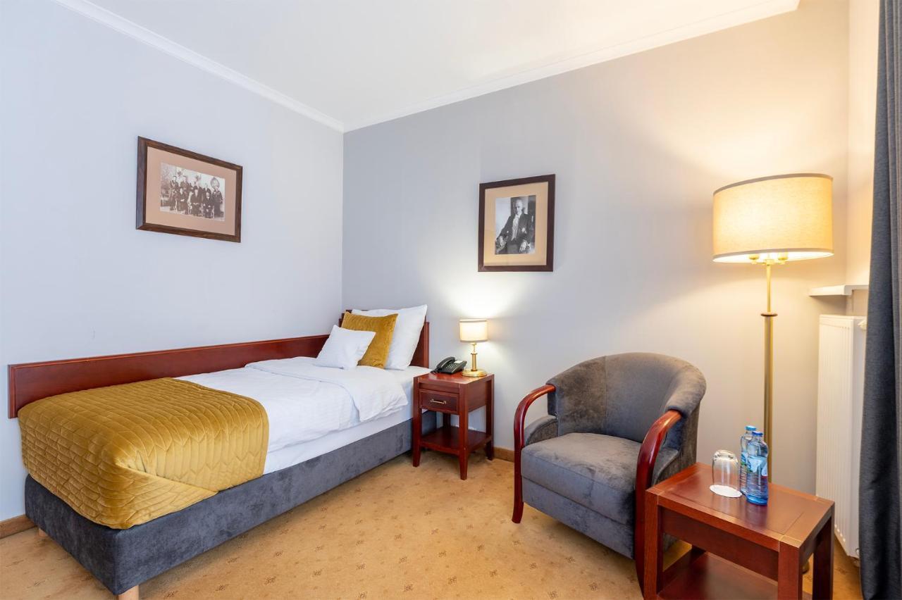 ספאלה Hotel Moscicki מראה חיצוני תמונה