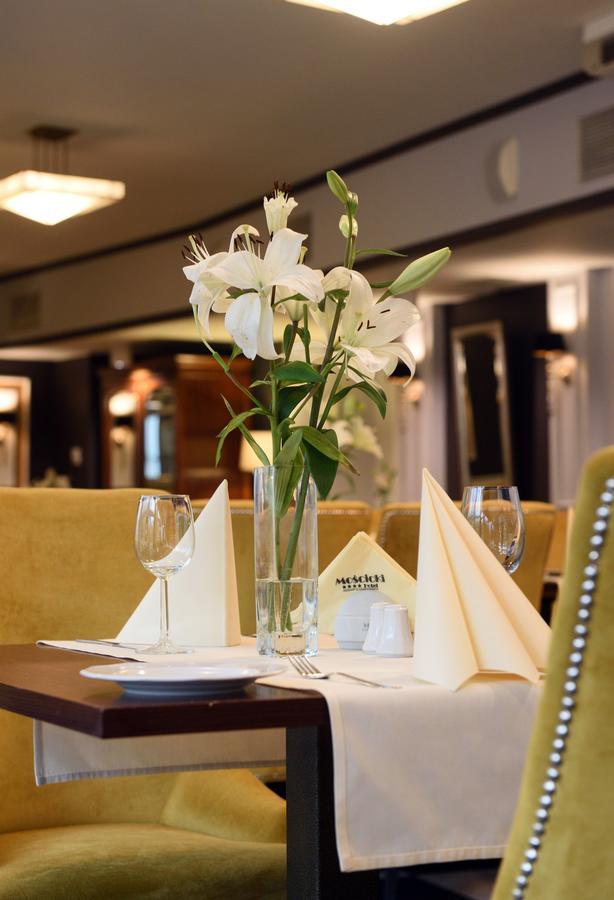 ספאלה Hotel Moscicki מראה חיצוני תמונה