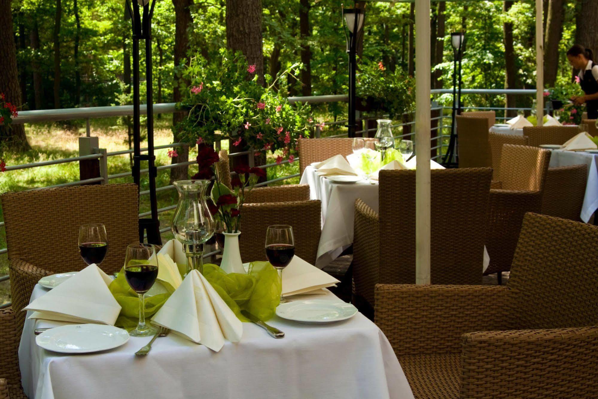 ספאלה Hotel Moscicki מראה חיצוני תמונה