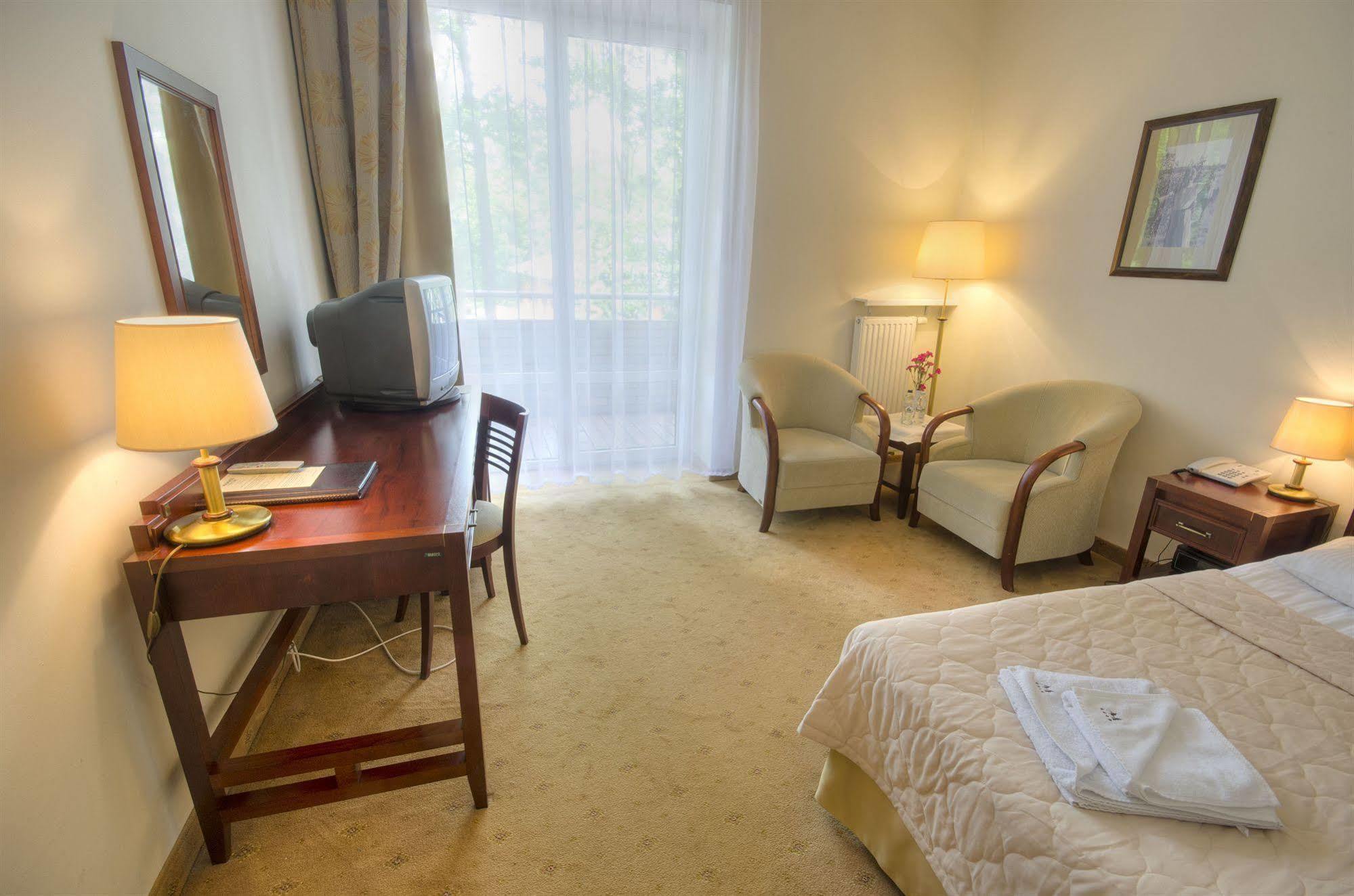 ספאלה Hotel Moscicki מראה חיצוני תמונה